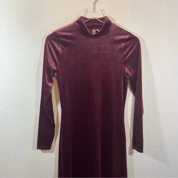 & Other Stories Velvet Turtleneck Midi Dress Burgundy Slit Long Sleeve Women's 4 - Picture 5 of 13